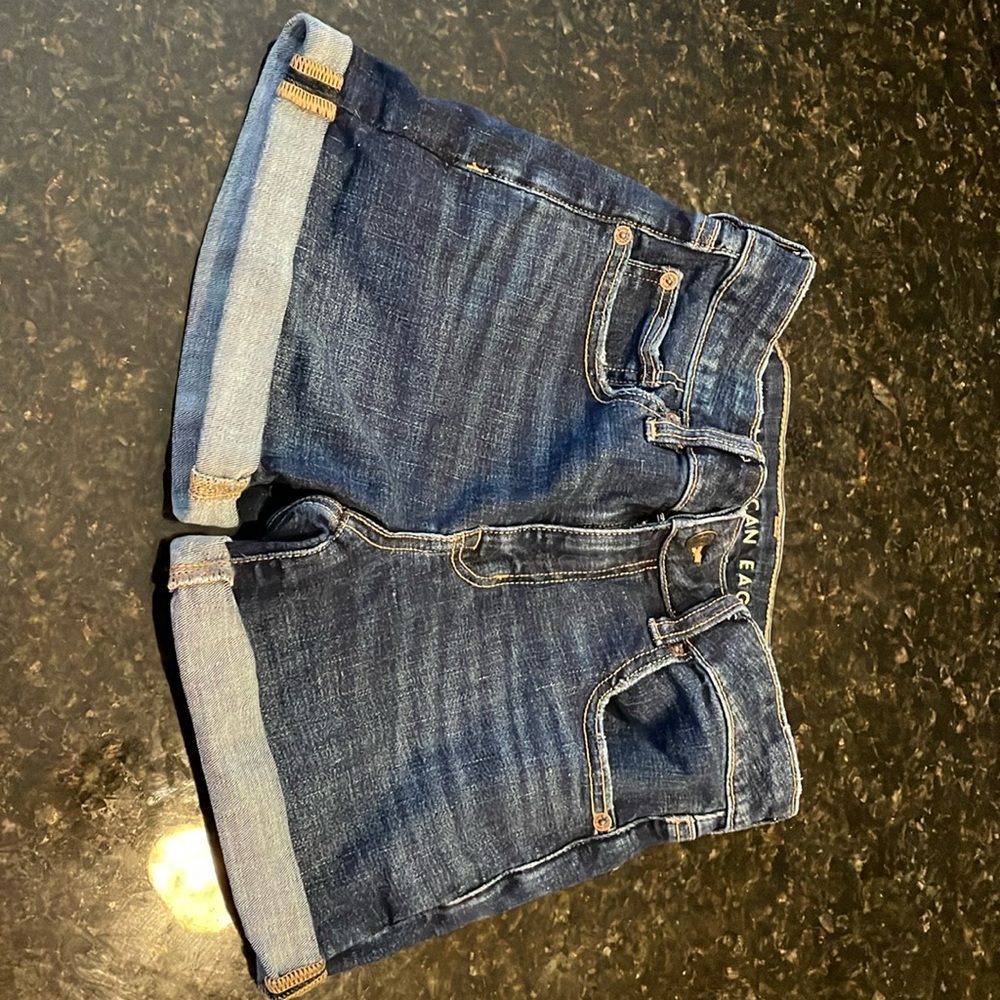 Size 2 American Eagle shorts